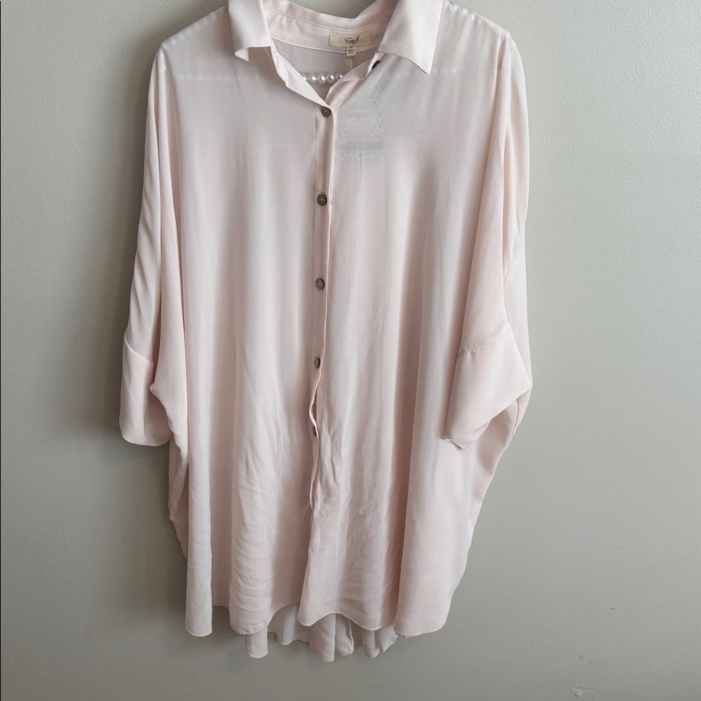 NEW Easel Oversized Button Up Blouse 1X Blush Pink Sheer Tunic Top High Low Poly